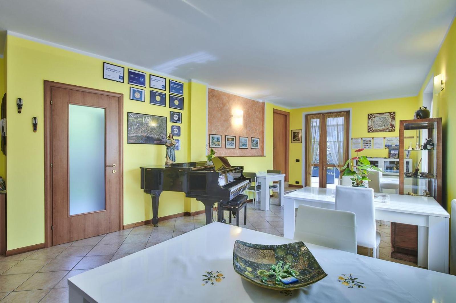 B&B-Foresteria Casa Della Musica Lake Como Mandello del Lario Kültér fotó
