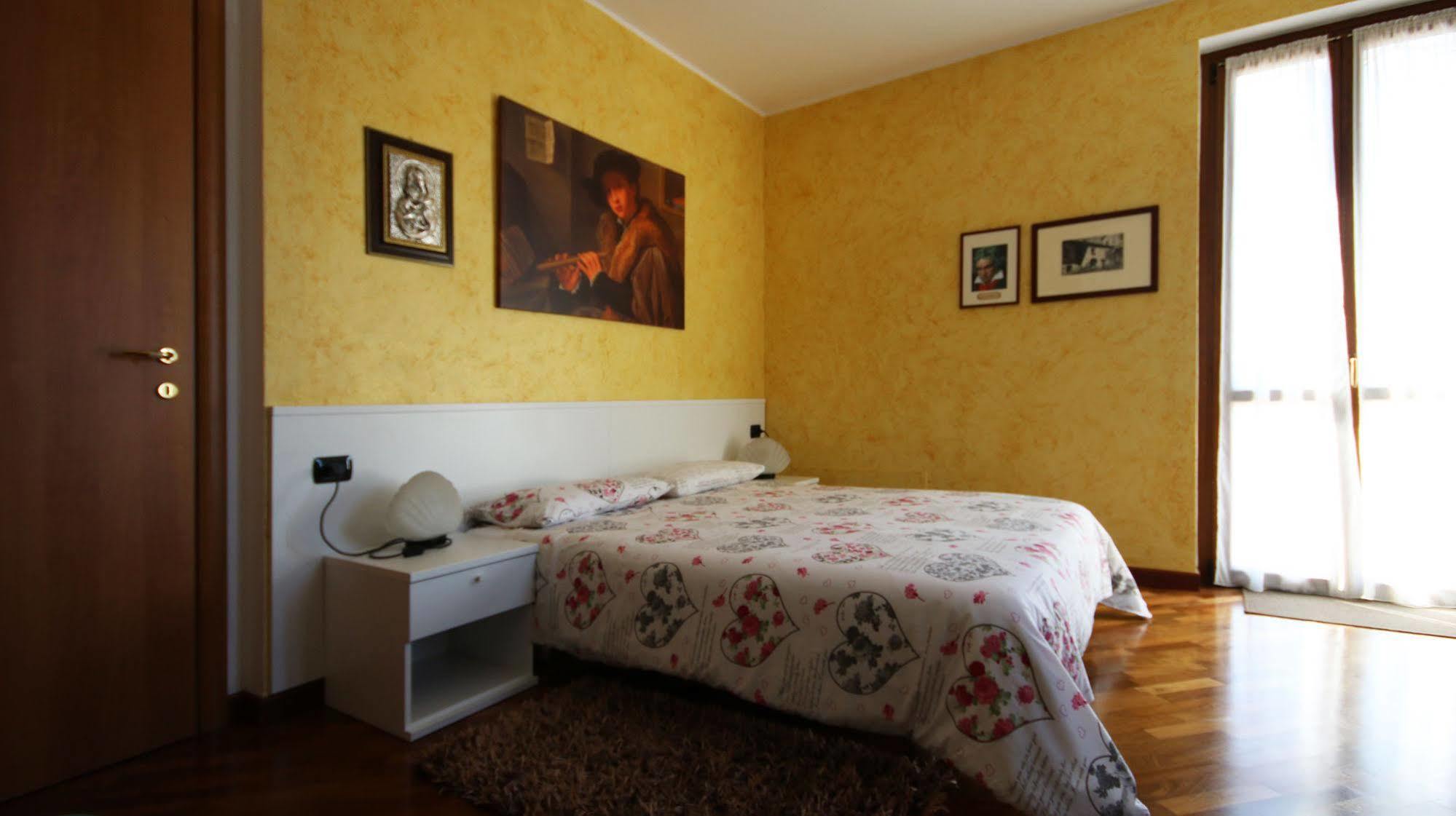 B&B-Foresteria Casa Della Musica Lake Como Mandello del Lario Kültér fotó