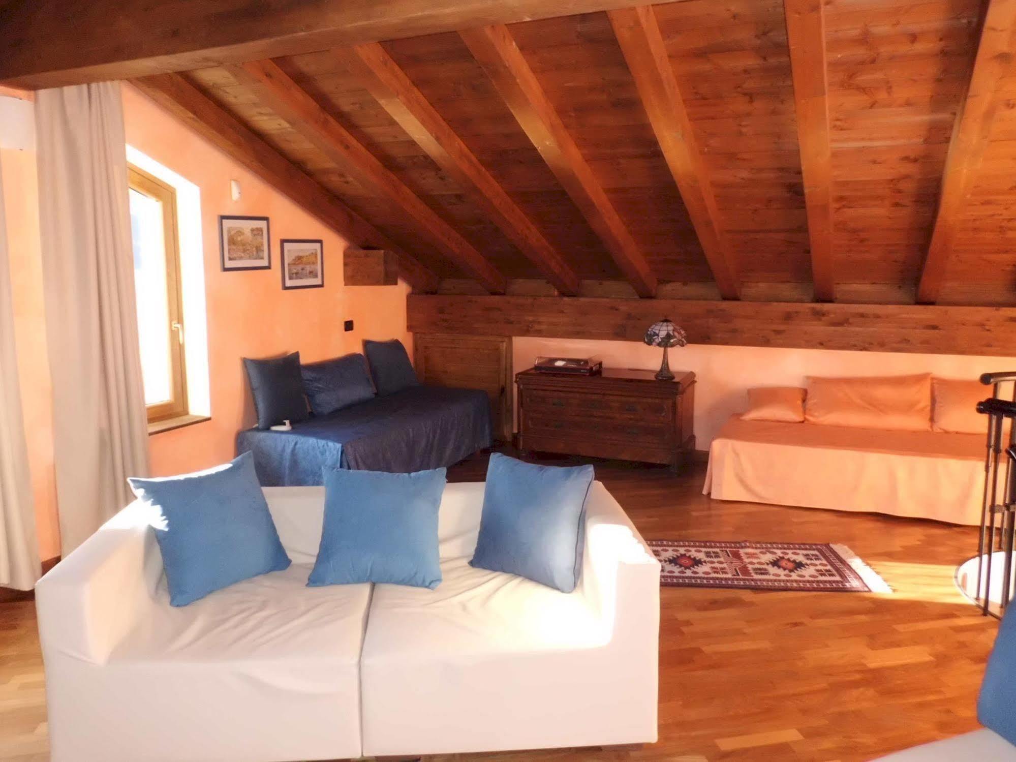 B&B-Foresteria Casa Della Musica Lake Como Mandello del Lario Kültér fotó
